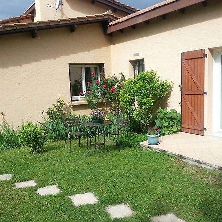 Marievalerianne Hotel Mirefleurs ภายนอก รูปภาพ